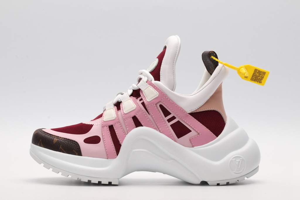 L*V SNEAKER
